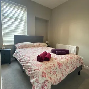 Private Double In Our Homestay Cardiff