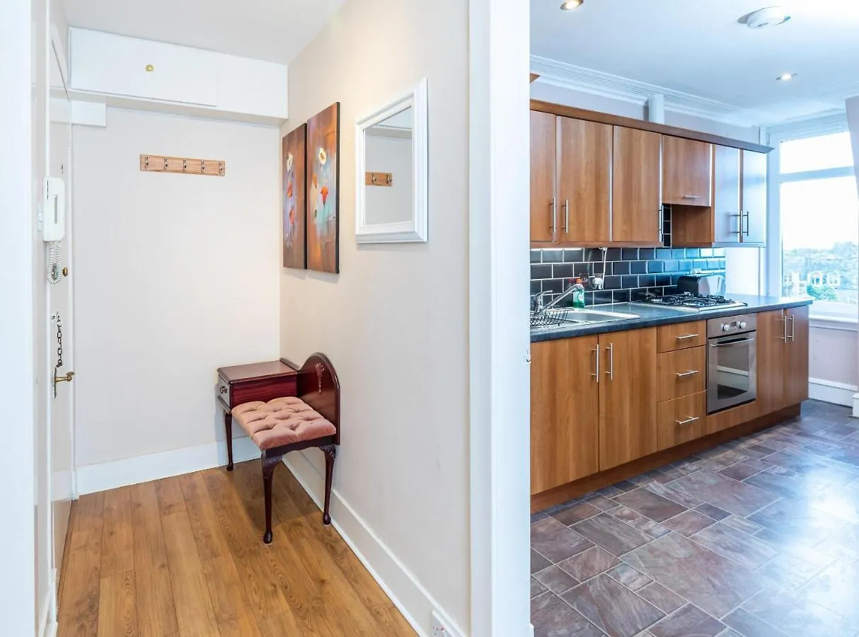 Modern Aberdeen City Apartment Free Parking United Kingdom